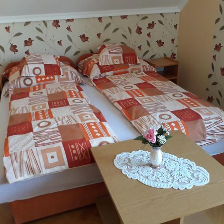 Nati Es Bea Vendeghaz Διαμέρισμα Hajdúszoboszló Εξωτερικό φωτογραφία